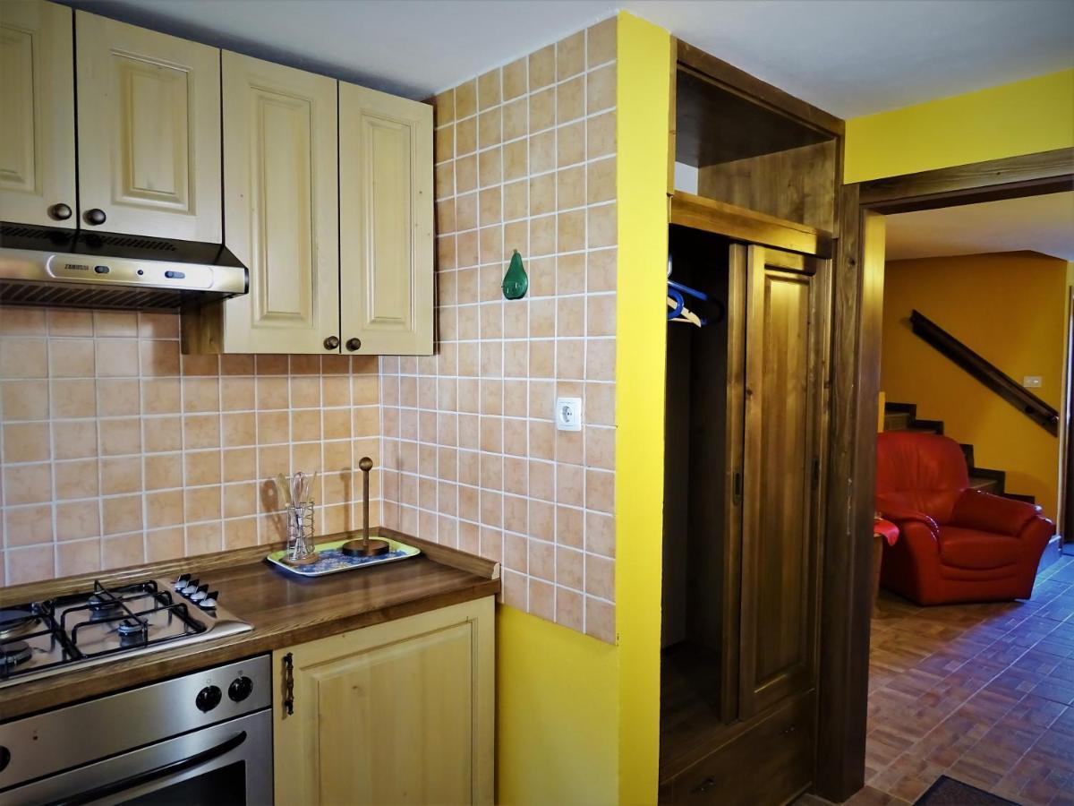 Apartmaji Pr-Gujlu Sela Nad Podmelcem 5220 Tolmin Podmelec Exterior photo